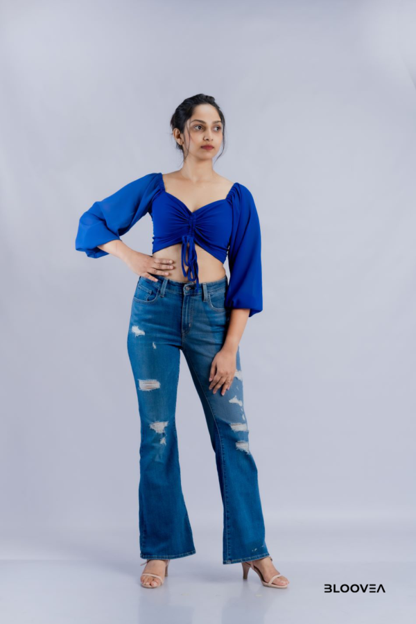 Crossing dark blue crop top